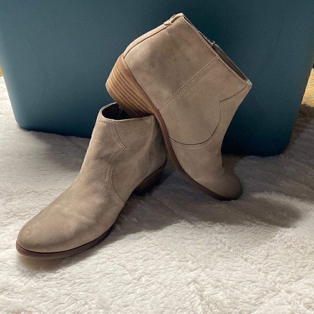 Sam Edelman Booties - Size 6.5
